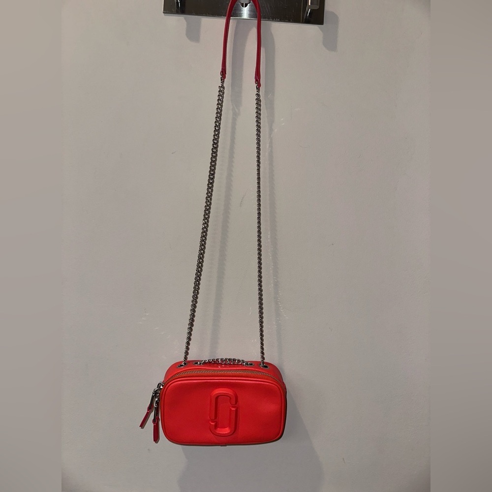 NWOT Marc Jacobs Red DTM (Dye to Match) Snapshot Camera Bag. MSRP$325.00 - Picture 5 of 15